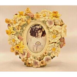 Vintage 1991 Fancy Frames Garden Bouquet 3D Floral Resin 3.5x5 Picture Frame
